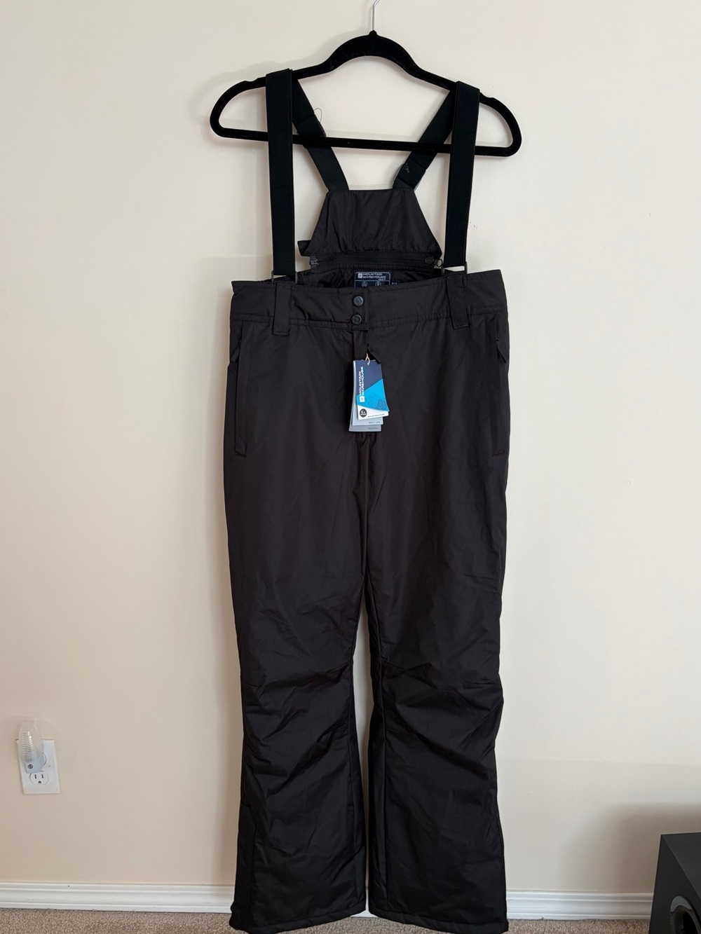 NWT Mountain Warehouse Women's Black Snowpants with Suspenders Size 10